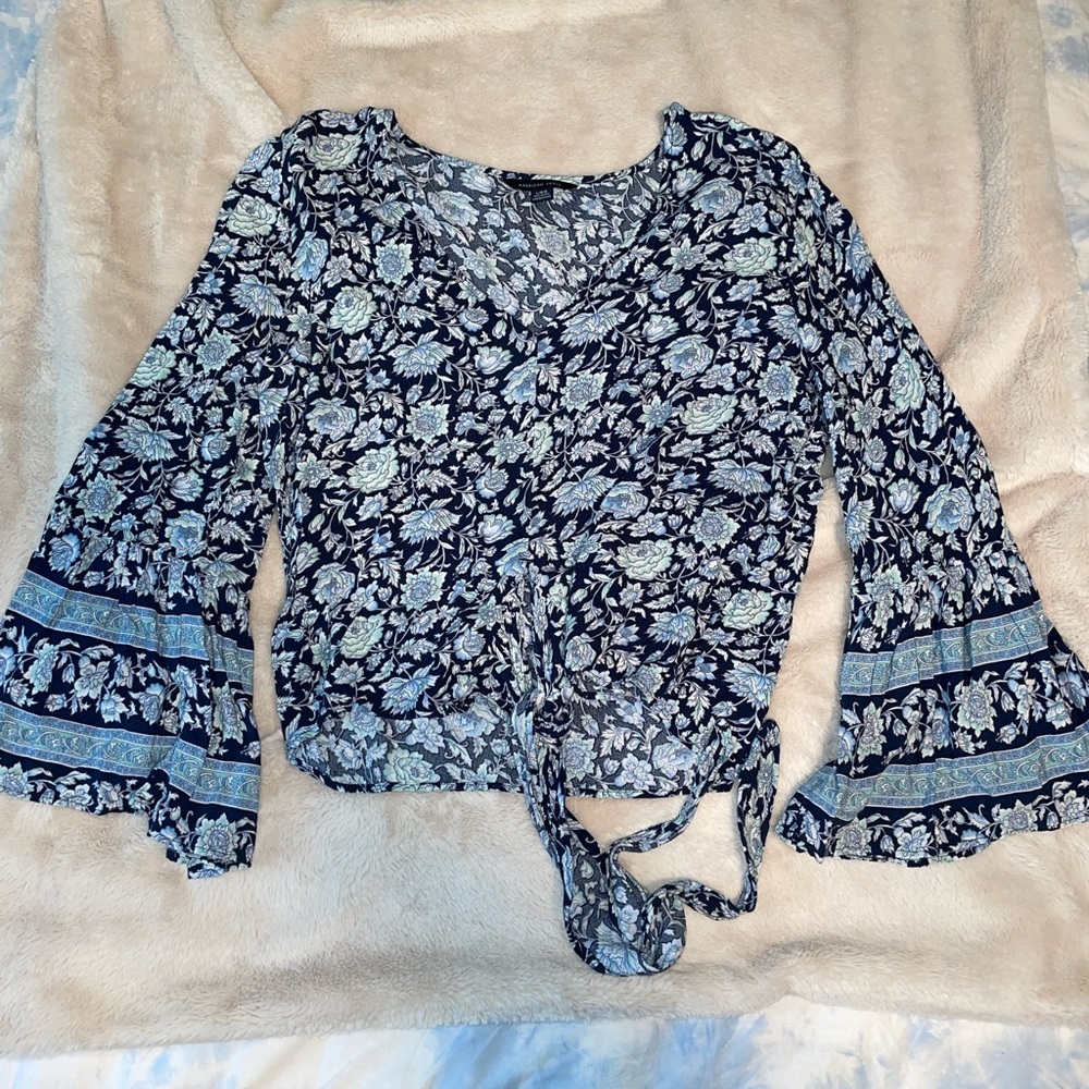 American Eagle Floral Bell Sleeve Shirt